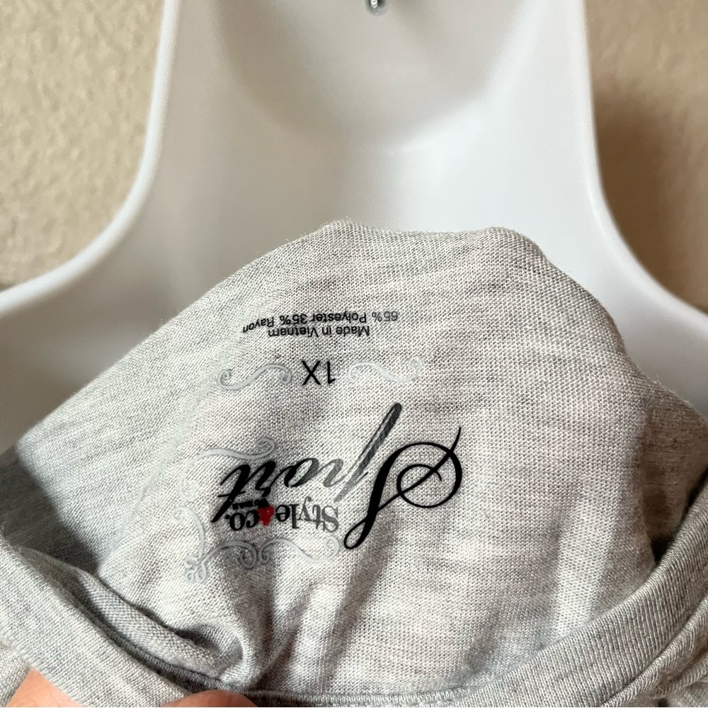 NWT Style & Co Women’s Plus 1X Enjoy the Little Things Graphic Text Shirt Tee - Picture 5 of 5